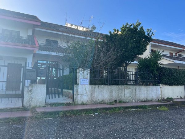 casa indipendente in vendita a Vibo Valentia