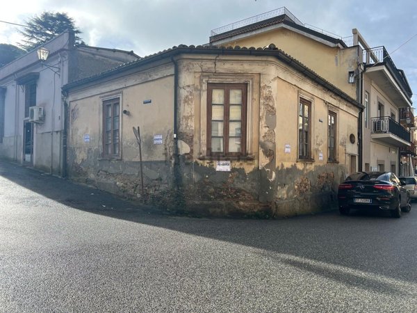 casa indipendente in vendita a Vibo Valentia