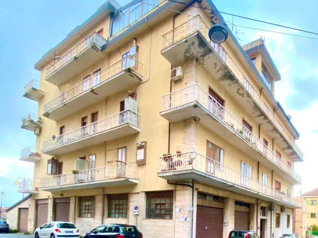 appartamento in vendita a Vibo Valentia in zona Centro Città