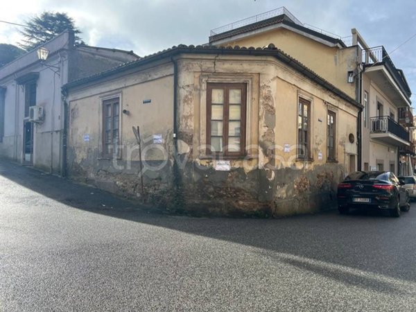 casa indipendente in vendita a Vibo Valentia in zona Centro Città