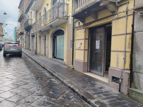 negozio in vendita a Vibo Valentia