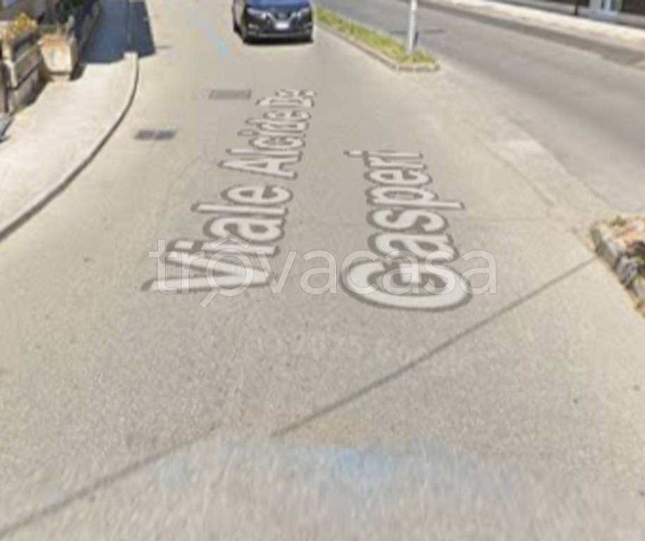 locale commerciale in vendita a Vibo Valentia