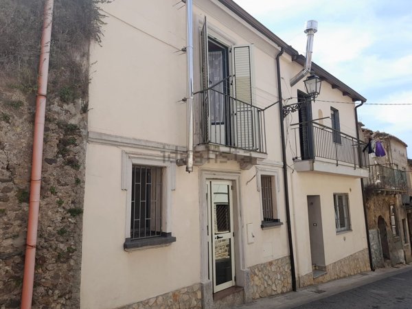 casa indipendente in vendita a Vibo Valentia