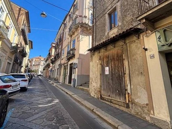 negozio in vendita a Vibo Valentia