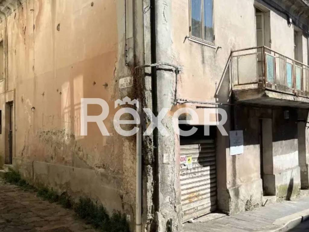 casa indipendente in vendita a Vibo Valentia