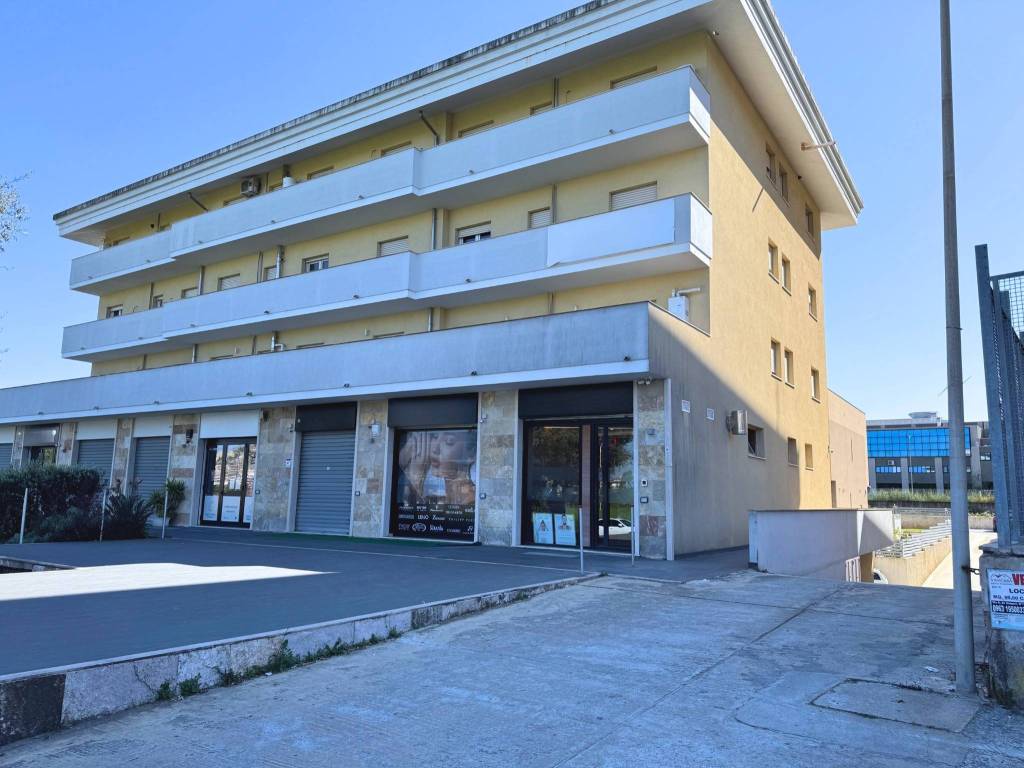 negozio in vendita a Vibo Valentia