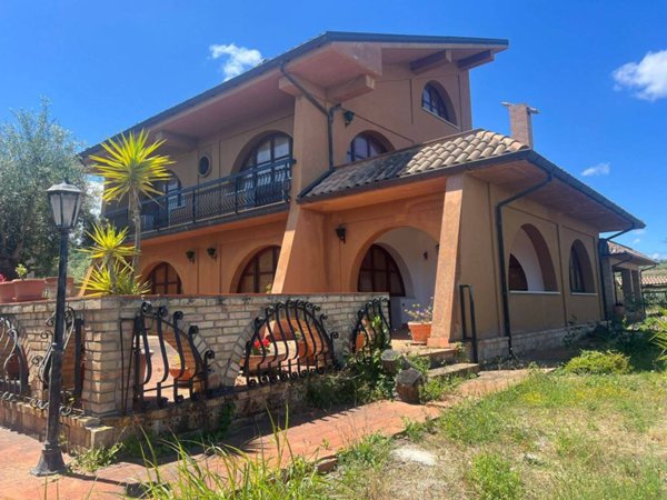 casa indipendente in vendita a Vibo Valentia in zona Vibo Marina