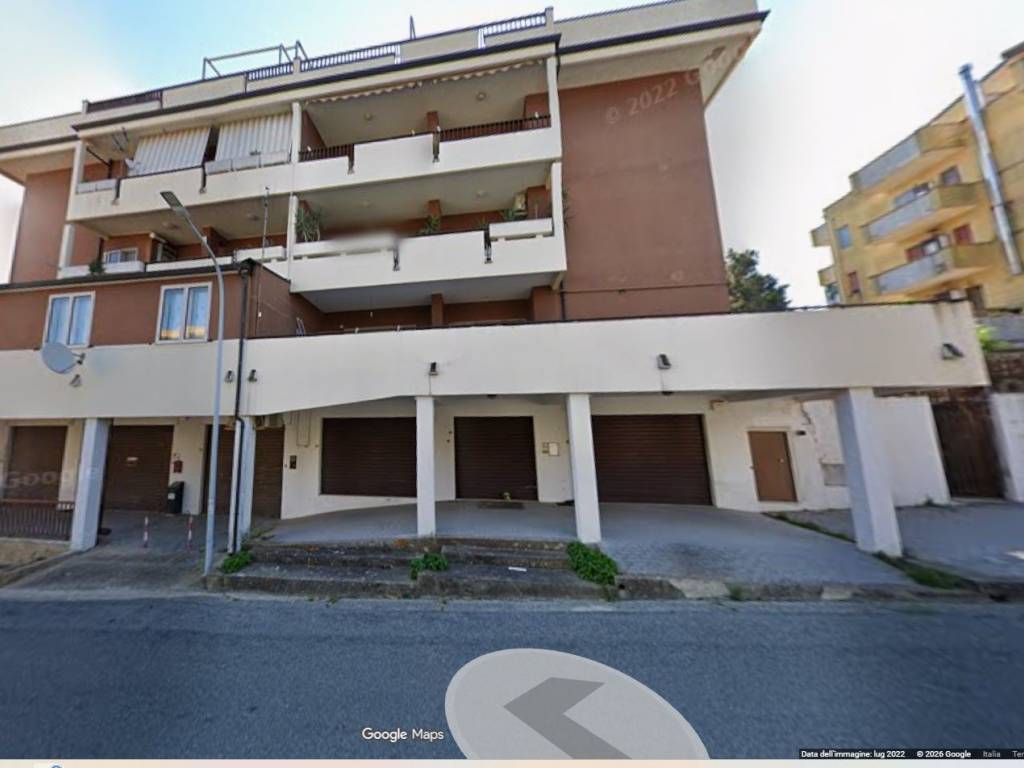 locale commerciale in vendita a Vibo Valentia in zona Centro Città