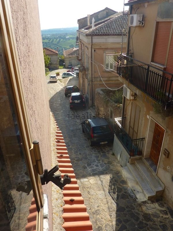 casa indipendente in vendita a Vibo Valentia in zona Centro Città