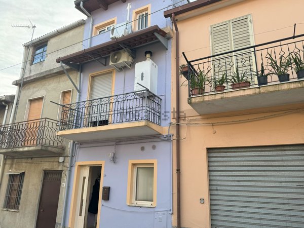 casa indipendente in vendita a Vibo Valentia in zona Centro Città