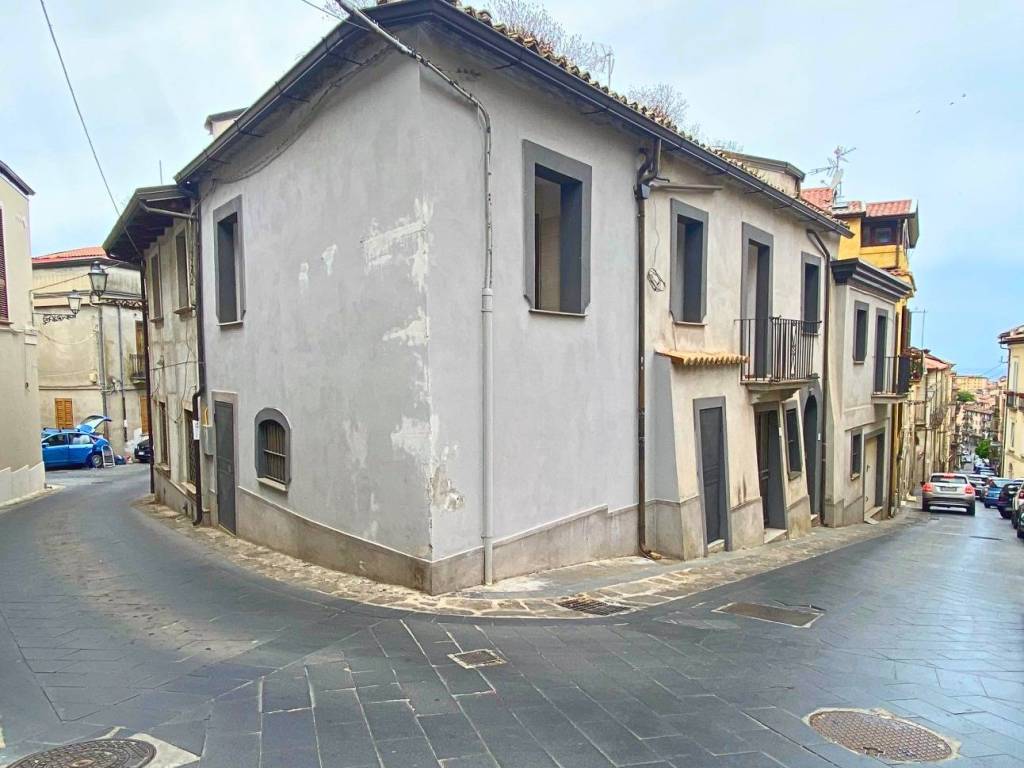casa indipendente in vendita a Vibo Valentia