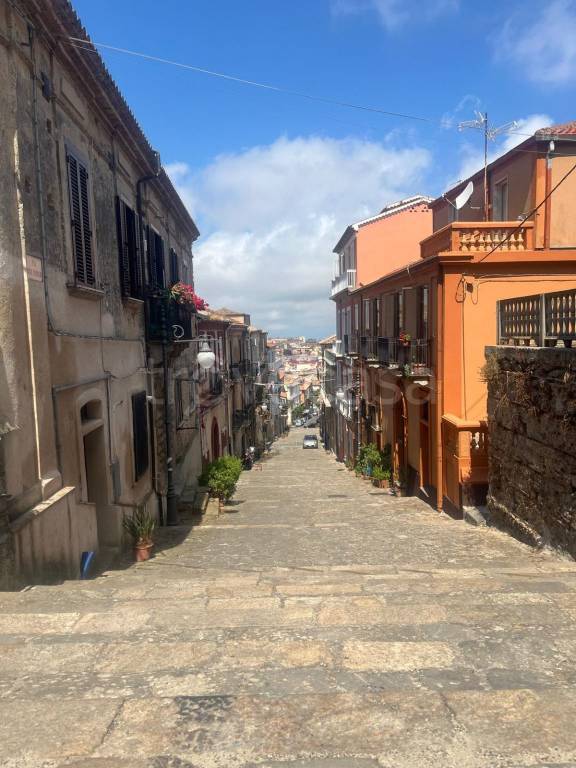 casa indipendente in vendita a Vibo Valentia in zona Centro Città
