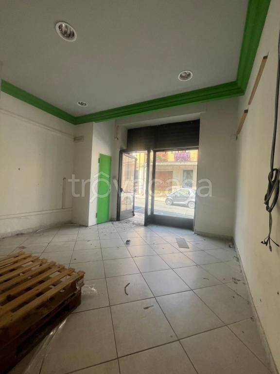 negozio in vendita a Vibo Valentia in zona Centro Città