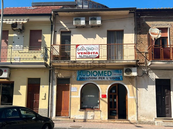 appartamento in vendita a Vibo Valentia in zona Centro Città