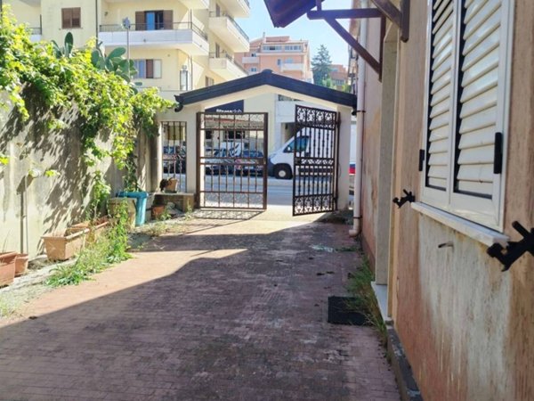 casa indipendente in vendita a Vibo Valentia in zona Centro Città