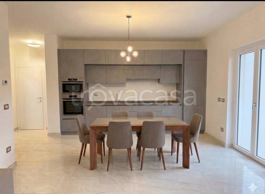 appartamento in vendita a Vibo Valentia in zona Porto Salvo