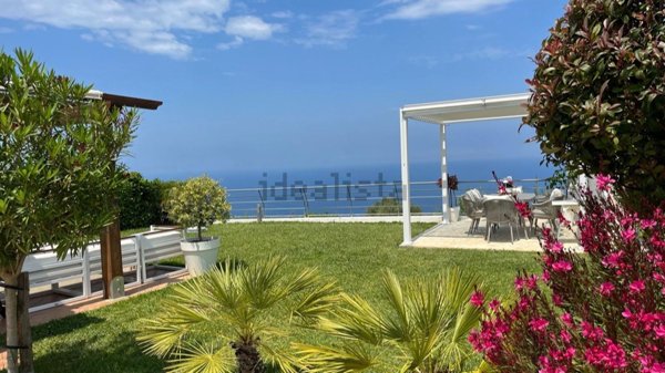 casa indipendente in vendita a Zambrone