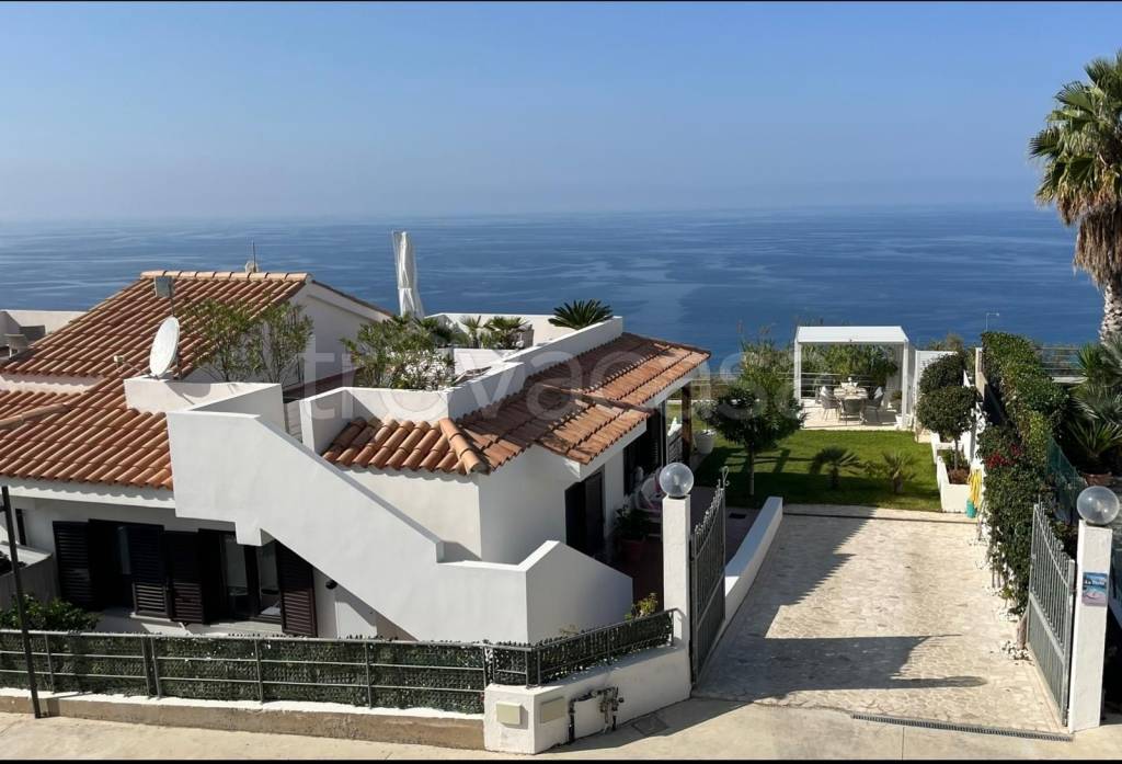 casa indipendente in vendita a Zambrone in zona San Giovanni