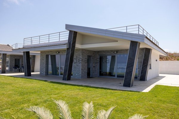 casa indipendente in vendita a Zambrone