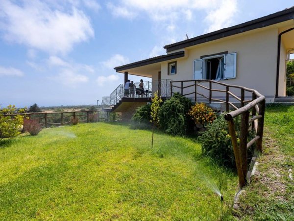 casa indipendente in vendita a Zambrone