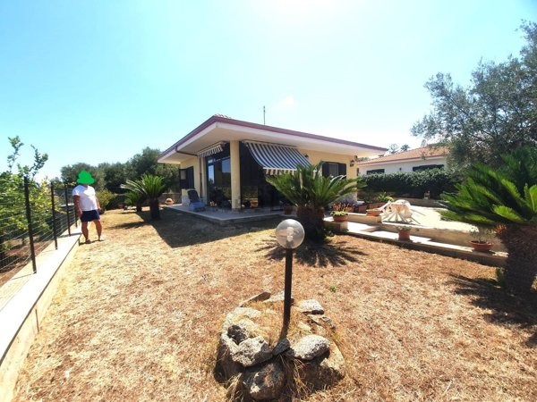 quadrivano in vendita a Zambrone