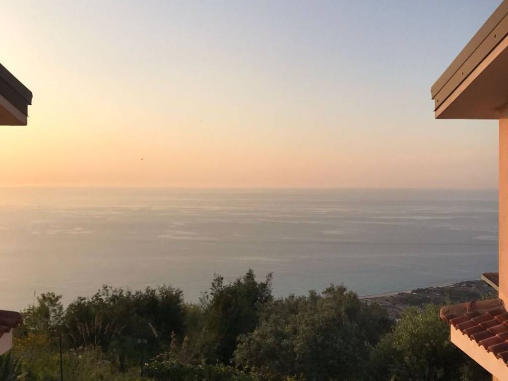 appartamento in vendita a Zambrone