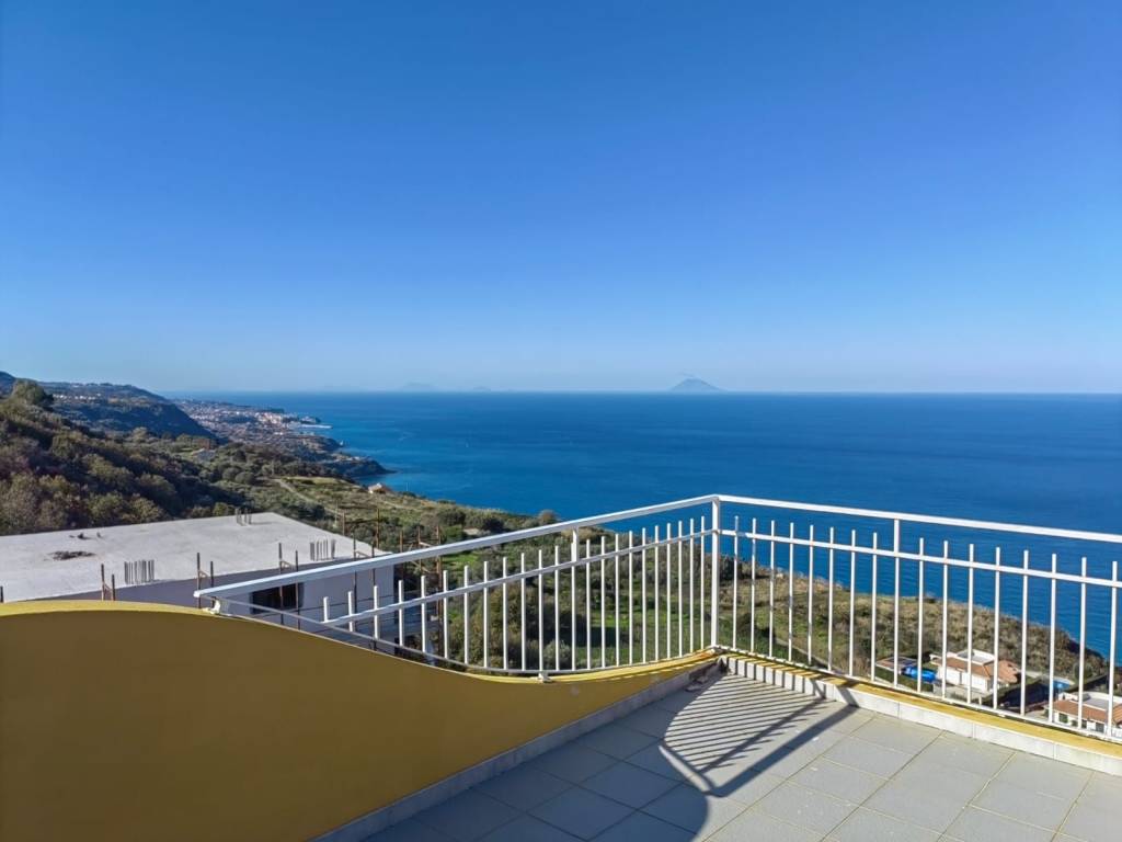 appartamento in vendita a Zambrone