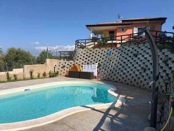 casa indipendente in vendita a Zambrone