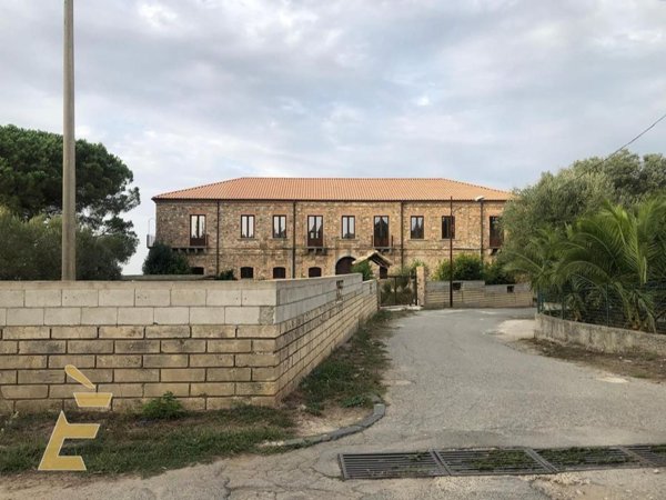 casa indipendente in vendita a Zungri in zona Papaglionti