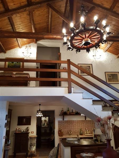 casa indipendente in vendita a Zungri in zona Papaglionti