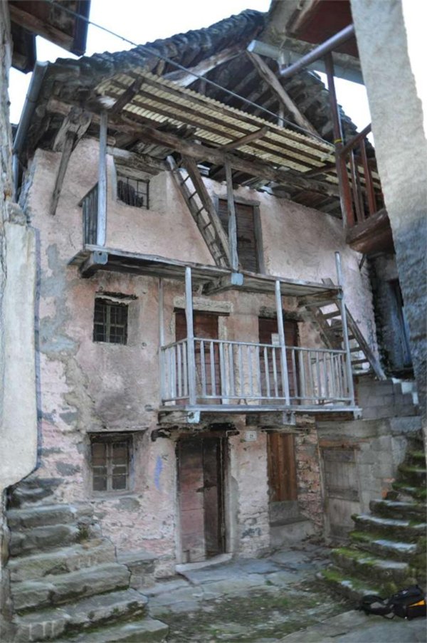 casa semindipendente in vendita ad Antrona Schieranco