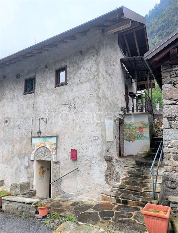 casa indipendente in vendita ad Antrona Schieranco