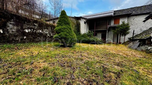 casa indipendente in vendita ad Antrona Schieranco