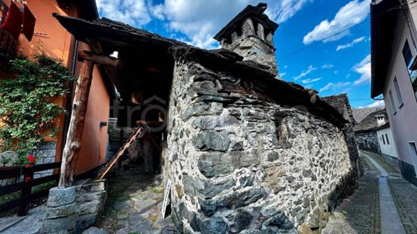 casa indipendente in vendita ad Antrona Schieranco