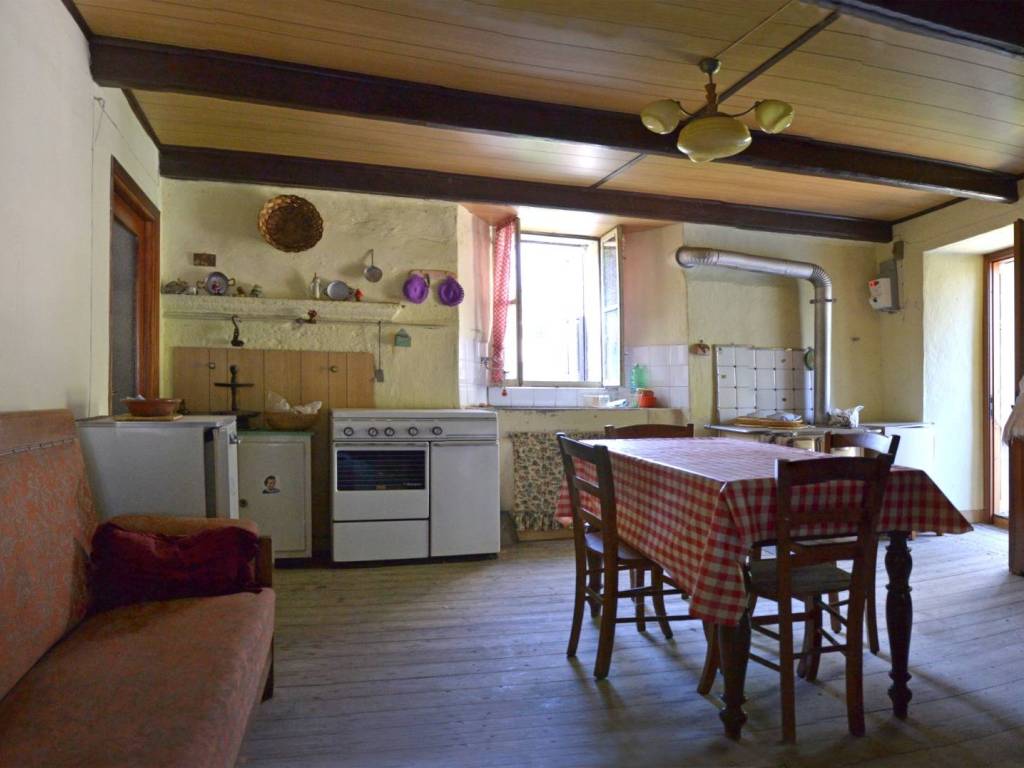 casa indipendente in vendita ad Antrona Schieranco