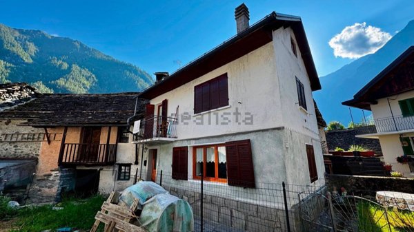 casa indipendente in vendita ad Antrona Schieranco