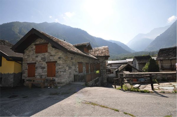 appartamento in vendita ad Antrona Schieranco