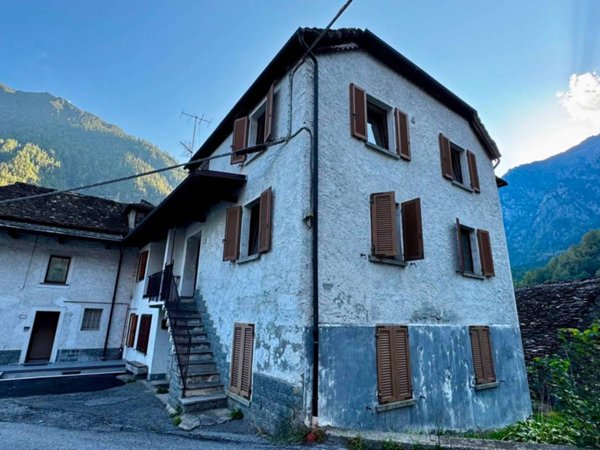 appartamento in vendita ad Antrona Schieranco