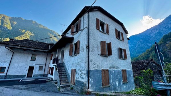 appartamento in vendita ad Antrona Schieranco