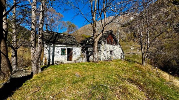 casale in vendita ad Antrona Schieranco in zona Cheggio