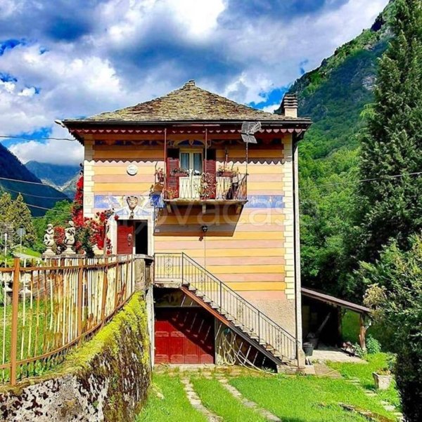 casa indipendente in vendita ad Antrona Schieranco