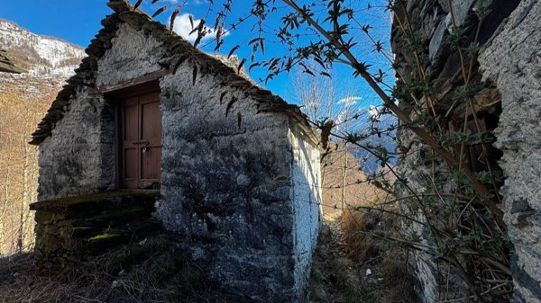 appartamento in vendita ad Antrona Schieranco in zona Cheggio