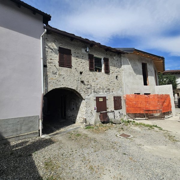 appartamento in vendita ad Anzola d'Ossola