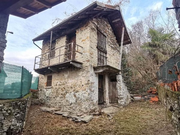 appartamento in vendita ad Arizzano