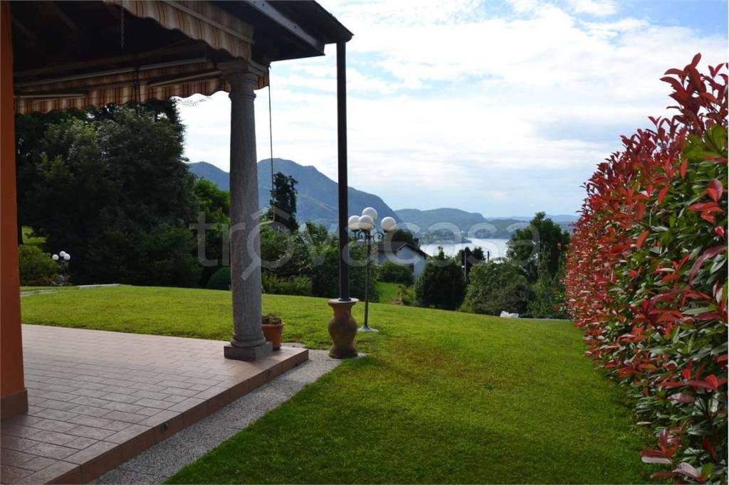 casa indipendente in vendita ad Arizzano
