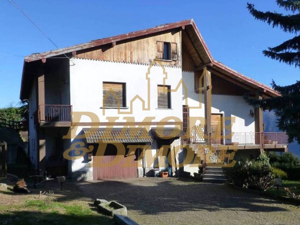 casa indipendente in vendita ad Arizzano