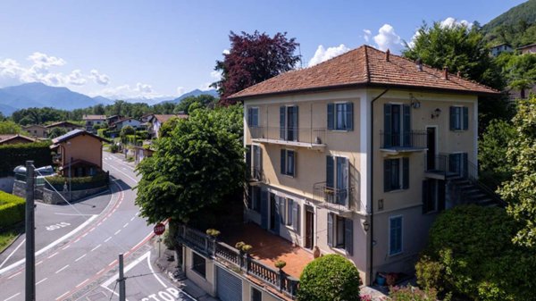 casa indipendente in vendita ad Arizzano