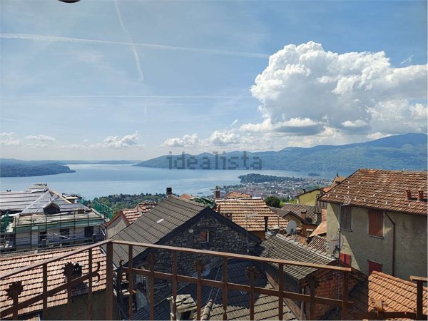 casa semindipendente in vendita ad Arizzano