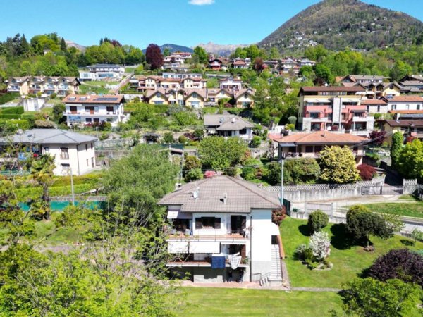 appartamento in vendita ad Arizzano