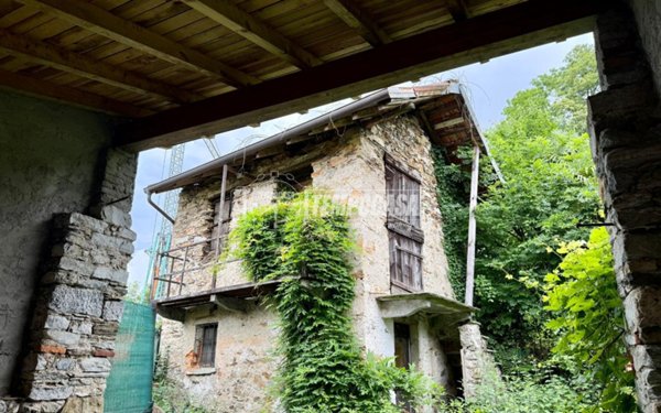 appartamento in vendita ad Arizzano